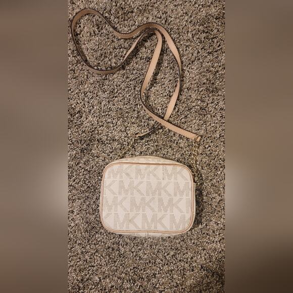 Michael Kors Jet Set Mini - Picture 3 of 9